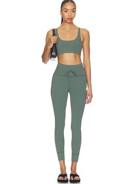 Vuori Women’s Daily Leggings In Agate Green Size Medium Like New